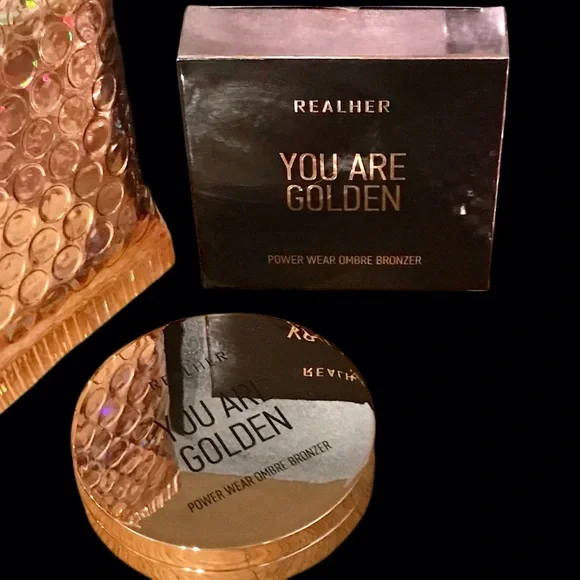 RealHer You Are Golden Power Wear Ombre Bronzer for Face and Body! 8g *BNIB - Picture 4 of 13